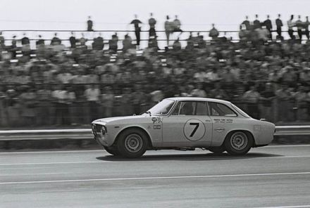 Alfa Romeo GTA