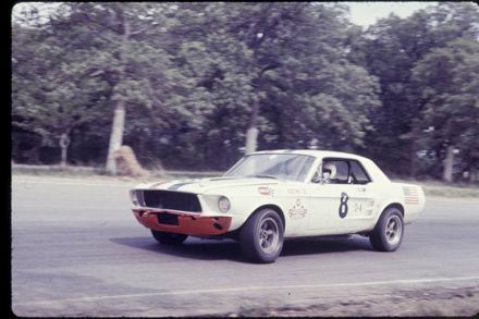 Fred van Beuren IV i Paul Jett – Ford Mustang.