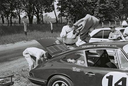Bert Everett – Porsche 911.