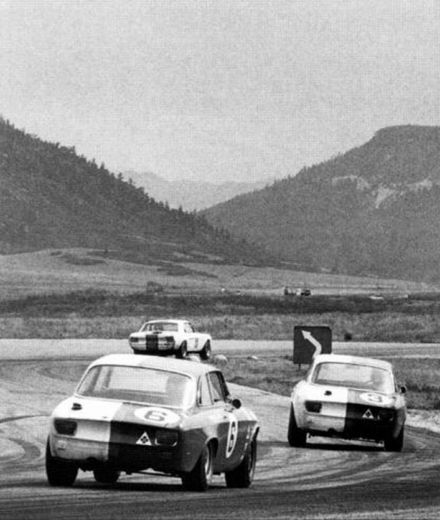 Alfy Romeo i Ford Mustang