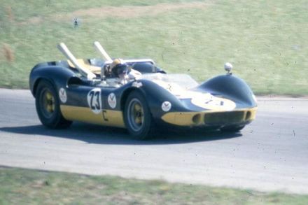 George Alderman – McLaren Elva Mark II Chevrolet.