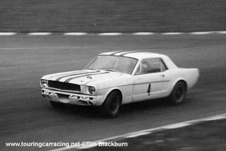 Jackie Oliver – Ford Mustang.