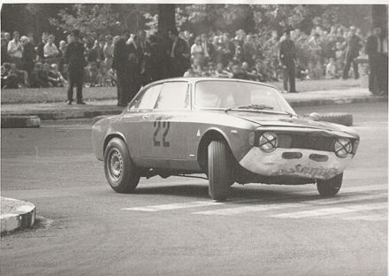 Alfa Romeo 1600 GTA.
