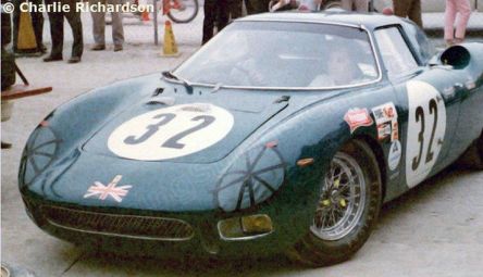 Peter Clarke i Nelson – Ferrari 250 LM.