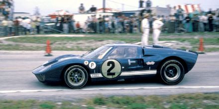  A.J.Foyt i Lloyd Ruby – Ford GT prototype.