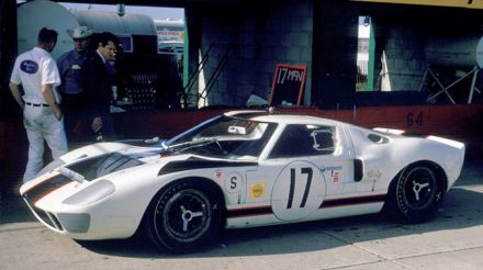 Grossman i William McNamara – Ford GT 40.