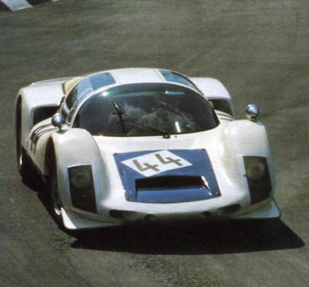 Gerhard Koch, Rolf Stommelen i Gijs van Lennep – Porsche 906.