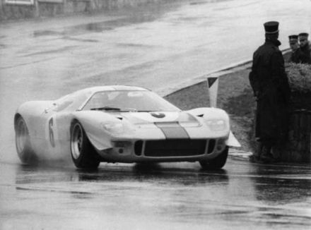 Jacky Ickx, Richard Thompson i Alan Rees – Mirage M1 Ford.