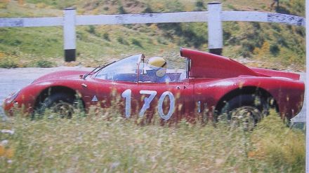 Andrea de Adamich i Jean Rolland – Alfa Romeo T33.