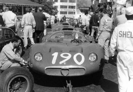 Jo Bonnier i Giancarlo Baghetti – Alfa Romeo T33.