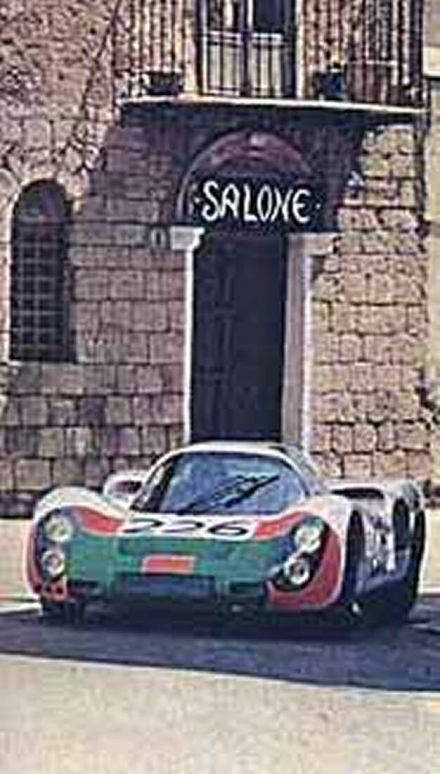 Gerhard Mitter i Colin Davis – Porsche 910/8.