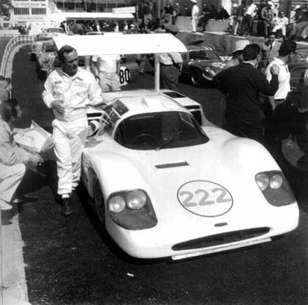 Phil Hill i James R. “Hap” Sharp – Chaparral 2F.