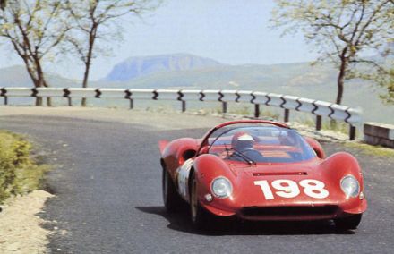 Vittorio Venturi i Jonathan Williams – Ferrari Dino 206 P.