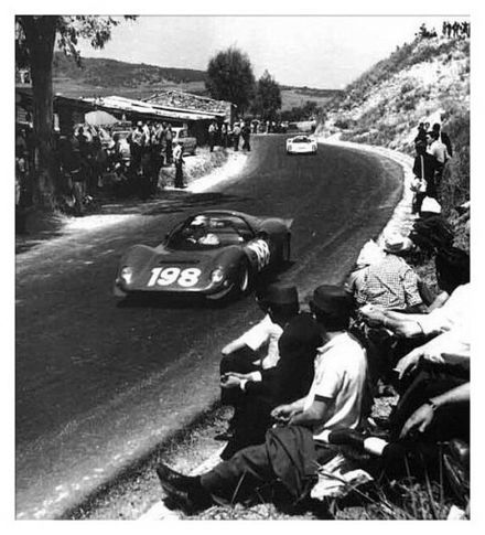 Vittorio Venturi i Jonathan Williams – Ferrari Dino 206 P.