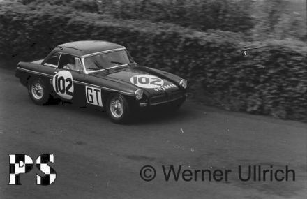 Roger Enever i Alec Poole – MG MGB.