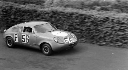 Mike Garton i Patrick McNally – Marcos Mini GT.