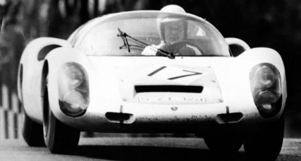 Udo Schütz i Joe Buzzetta – Porsche 910.