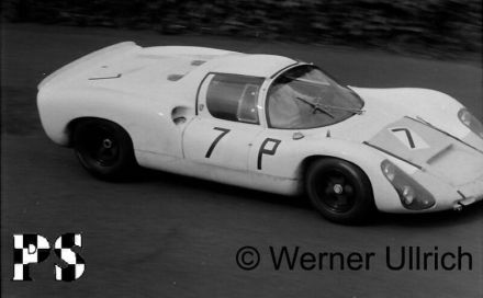 Gerhard Mitter i Lucien Bianchi – Porsche 910.