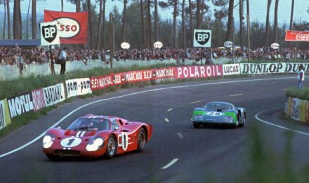Nr.1.Dan Gurney i Anthony Joseph “AJ” Foyt – Ford GT Mk.IV, nr.29.Jean Pierre Beltoise i Johnny (Georges) Servoz Gavin – Matra MS 630 BRM.