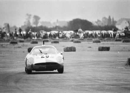 Reinhold Jöst i Hans Dieter Dechent – Abarth 1300 OT.