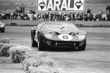 Edward Nelson – Ford GT40.