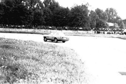 Jens Nielsen i Henning Henriksen – Volvo 122 S.