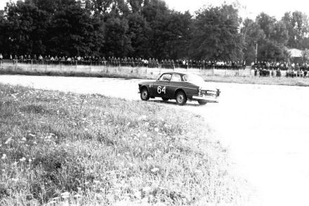 Jens Nielsen i Henning Henriksen – Volvo 122 S.