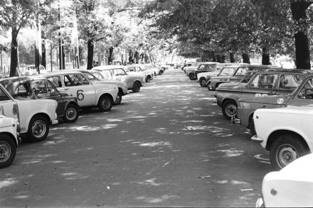 Jan Bronikowski i Andrzej Kopestyński – Fiat 850.