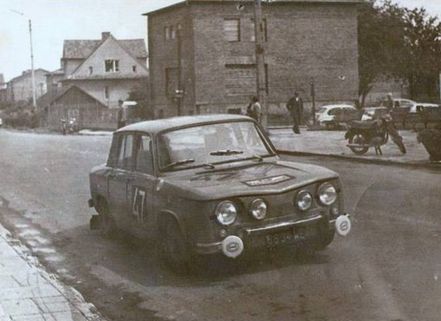 Marek Barański i Wiesław Mrówczyński – Renault 8 Gordini.