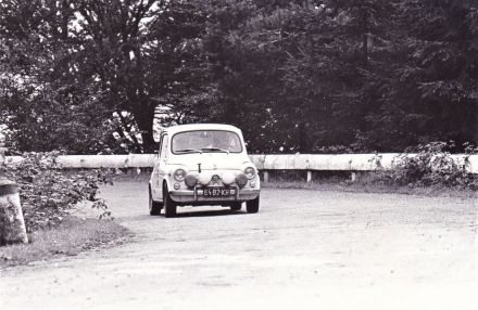 Kazimierz Jaromin i Edmund Oprocha – Fiat 600 D.