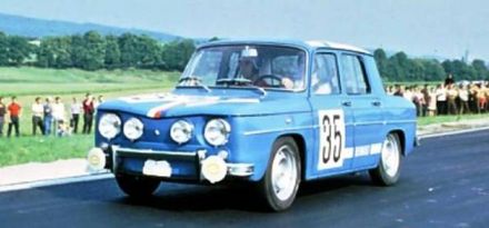 Jaroslav Šustr i Karel Stehlik – Renault 8 Gordini.