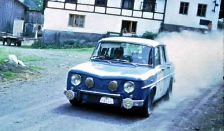 Zdenĕk Kec i Mojmir Klima – Renault 8 Renault.