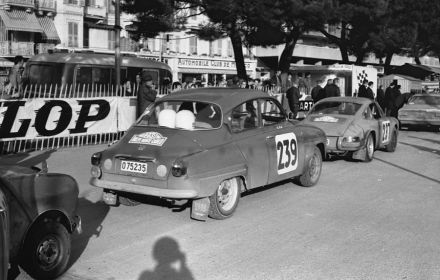 Åke Andersson i Sven Olof Svedberg – Porsche 911 T, Kurt Simonsen i Staffan Elm – Saab 96 V4.