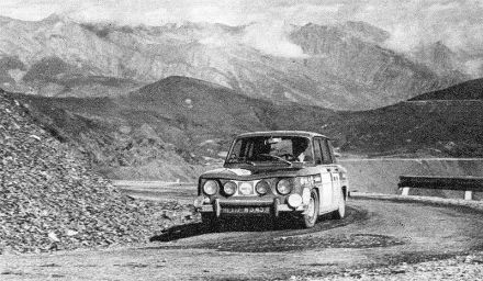 Georges Houel i Bernard Lagier – Renault 8 Gordini.