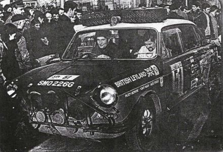 Paddy Hopkirk, Tony Nash i Alex Poole – BMC 1800 Mk.2.