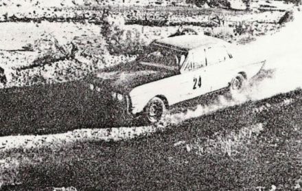Ian Vaughan i R.H.Forsyth – Ford Falcon GT.