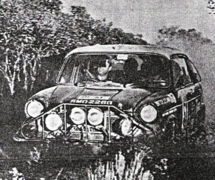 Paddy Hopkirk, Tony Nash i Alex Poole – BMC 1800 Mk.2.
