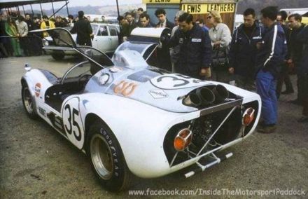 Dick Thompson i Hugh Dibley – Howmet TX Continental.