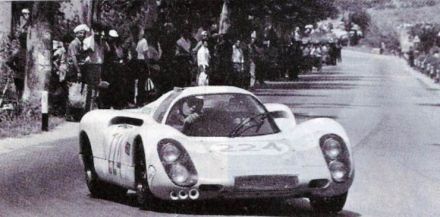 Vic Elford i Umberto Maglioli – Porsche 907.