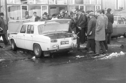 Ryszard Nowicki i Marian Bień – Renault 8 Gordini.