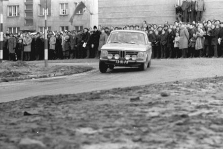 Adam Smorawiński i Andrzej Zembrzuski – BMW 1600 Ti.