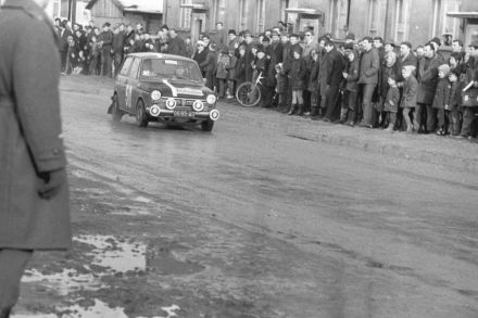Maciej Jasiński i Joanna Jasińska – Honda Z 600. 