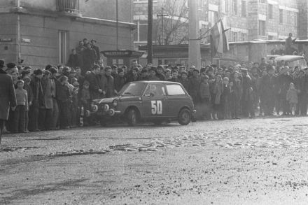 Maciej Jasiński i Joanna Jasińska – Honda Z 600.
