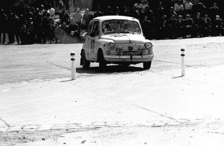 Andrzej Nytko i Kazimierz Jaromin – Zastava 750.