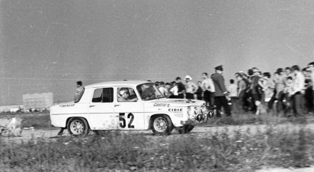 Ryszard Nowicki i Marian Bień – Renault 8 Gordini.