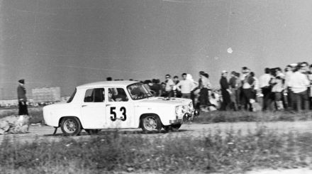 Marek Barański i Elżbieta Wojtowicz – Renaulty 8 Gordini.