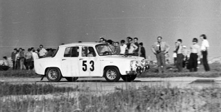 Marek Barański i Elżbieta Wojtowicz – Renaulty 8 Gordini.