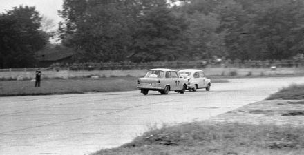 Andrzej Nytko i Jacek Chmielewski - Zastawa 750, Jacek Pajor i Karol Piekarski - Trabant 601.