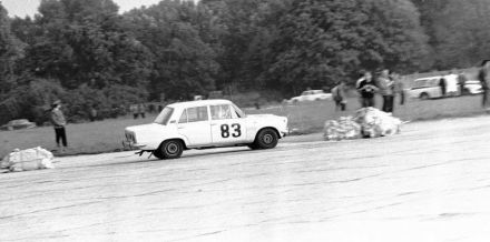 Stanisław Stolarski i Janusz Zdrojewski – Polski Fiat 125p.