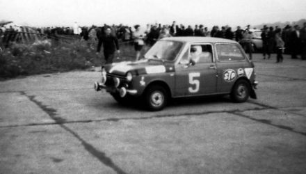 Maciej Jasiński i Joanna Jasińska – Honda N 600.